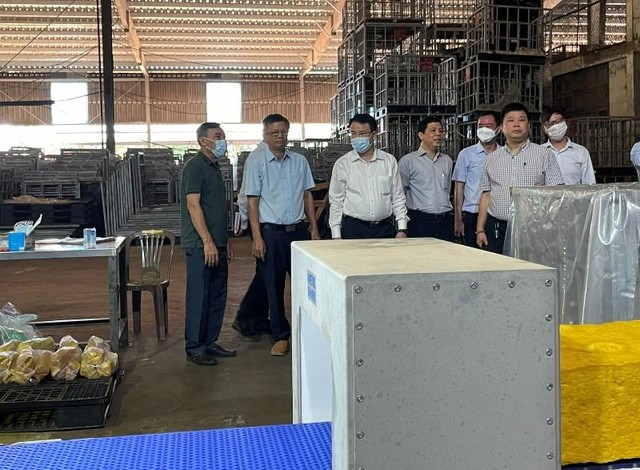 Đoàn kiểm tra liên ngành hai Ủy ban kiểm tra tình hình sản xuất - kinh doanh của Công ty Cao su Đắc Lắc tại Lào Đoàn kiểm tra liên ngành hai Ủy ban kiểm tra tình hình sản xuất - kinh doanh của Công ty Cao su Đắc Lắc tại Lào