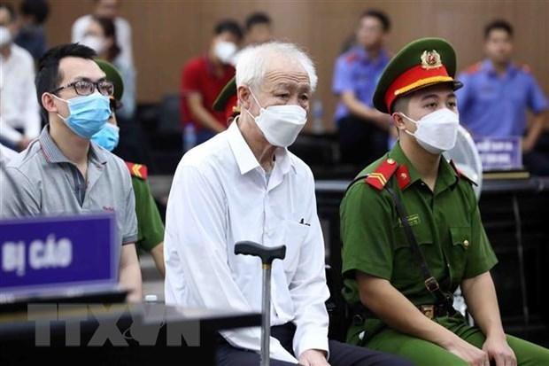 Bị cáo Nguyễn Văn Minh (sinh năm 1955, cựu Chủ tịch Hội đồng quản trị Tổng Công ty sản xuất-xuất nhập khẩu Bình Dương ) tại phiên tòa. (Ảnh: Phạm Kiên/TTXVN) Bị cáo Nguyễn Văn Minh (sinh năm 1955, cựu Chủ tịch Hội đồng quản trị Tổng Công ty sản xuất-xuất nhập khẩu Bình Dương ) tại phiên tòa. (Ảnh: Phạm Kiên/TTXVN)