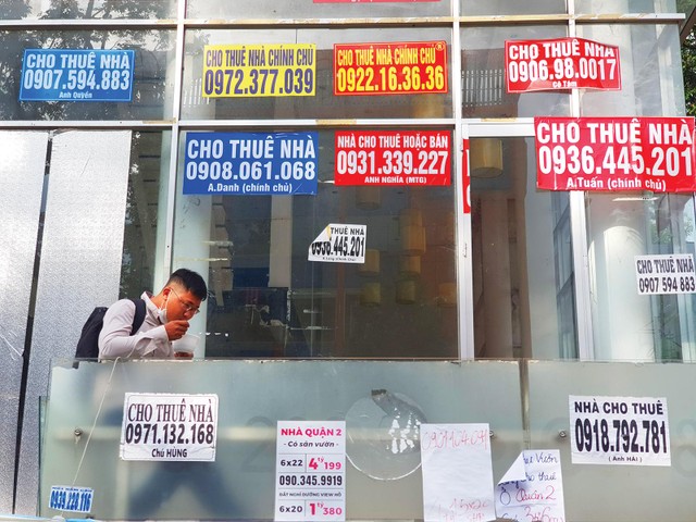 Thị trường bất động sản sẽ còn đối mặt với nhiều khó khăn. Ảnh: Lê Toàn Thị trường bất động sản sẽ còn đối mặt với nhiều khó khăn. Ảnh: Lê Toàn