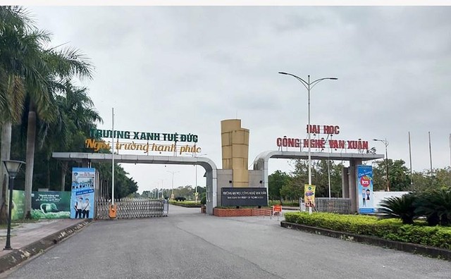 Sau nhiều lần được gia hạn, dự án Trường Đại học Công nghệ Vạn Xuân mới chỉ hoàn thành và đưa vào hoạt động các hạng mục đầu tư của giai đoạn 1. Hiện UBND tỉnh Nghệ An đã ban hành Quyết định thu hồi 36,6ha đất tại dự án này do chậm tiến độ kéo dài. Sau nhiều lần được gia hạn, dự án Trường Đại học Công nghệ Vạn Xuân mới chỉ hoàn thành và đưa vào hoạt động các hạng mục đầu tư của giai đoạn 1. Hiện UBND tỉnh Nghệ An đã ban hành Quyết định thu hồi 36,6ha đất tại dự án này do chậm tiến độ kéo dài.