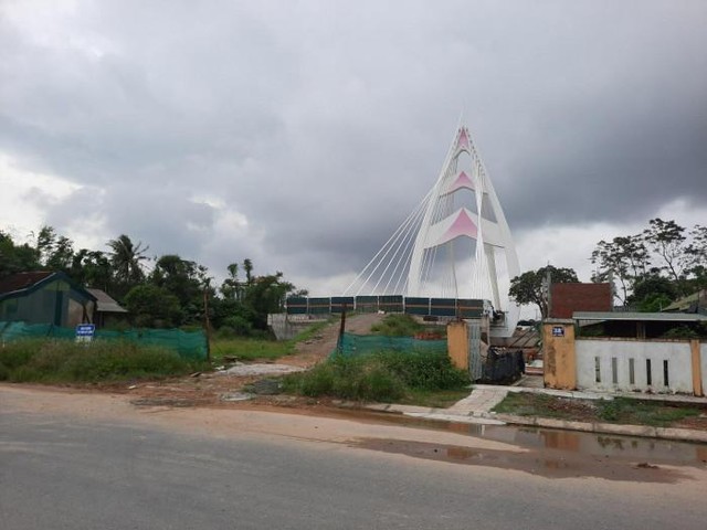 Tỉnh Quảng Trị chi 175 tỷ đồng làm dự án đường kết nối phía Nam cầu dây văng sông Hiếu. Ảnh DL Tỉnh Quảng Trị chi 175 tỷ đồng làm dự án đường kết nối phía Nam cầu dây văng sông Hiếu. Ảnh DL