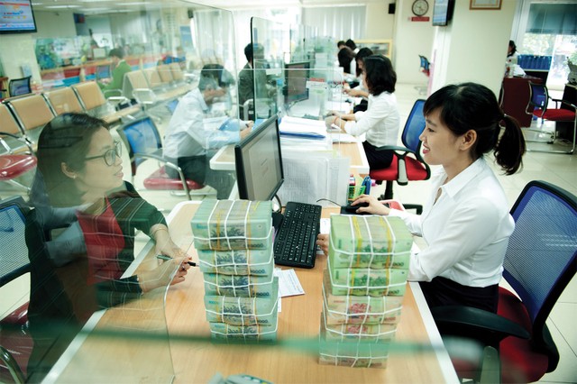 Tăng trưởng tín dụng năm 2022 là 14,7%, định hướng năm 2023 tăng khoảng 14 - 15% Tăng trưởng tín dụng năm 2022 là 14,7%, định hướng năm 2023 tăng khoảng 14 - 15%