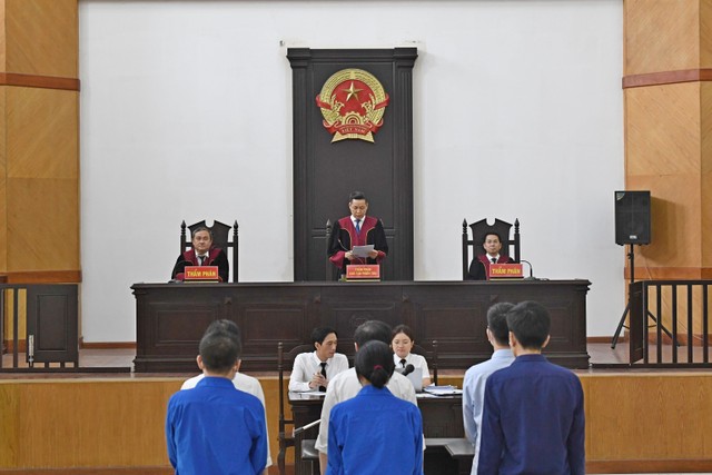 Hội đồng xét xử phúc thẩm Tòa án Nhân dân cấp cao tại Hà Nội.