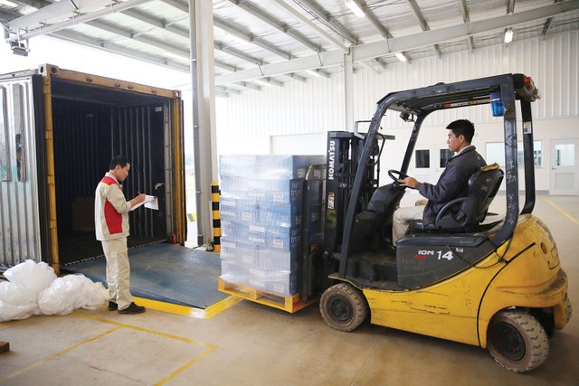Chi phí logistics tại Việt Nam nằm trong nhóm cao nhất khu vực. Ảnh: Dũng Minh Chi phí logistics tại Việt Nam nằm trong nhóm cao nhất khu vực. Ảnh: Dũng Minh