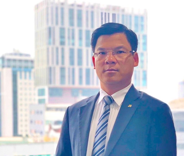 Ông Lê Văn Nam là Tổng giám đốc của Xây dựng Hòa Bình từ ngày 19/5 Ông Lê Văn Nam là Tổng giám đốc của Xây dựng Hòa Bình từ ngày 19/5