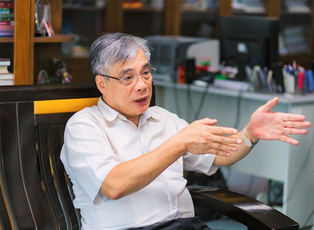 PGS-TS. Trần Đình Thiên, Nguyên Viện trưởng Viện Kinh tế Việt Nam, thành viên Tổ tư vấn kinh tế của Thủ tướng Chính phủ PGS-TS. Trần Đình Thiên, Nguyên Viện trưởng Viện Kinh tế Việt Nam, thành viên Tổ tư vấn kinh tế của Thủ tướng Chính phủ