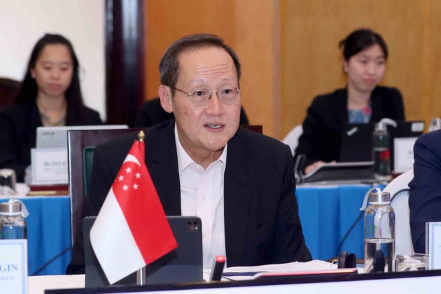 Bộ trưởng thứ hai Bộ Công nghiệp và Thương mại kiêm Bộ trưởng Bộ Nhân lực Singapore, ông Tan See Leng phát biểu (Ảnh: Đức Trung)