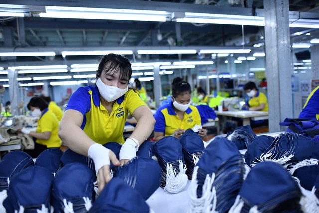 Doanh nghiệp Việt cần thể hiện được thế mạnh để gia tăng cạnh tranh, tham gia sâu vào chuỗi cung ứng toàn cầu. Doanh nghiệp Việt cần thể hiện được thế mạnh để gia tăng cạnh tranh, tham gia sâu vào chuỗi cung ứng toàn cầu.