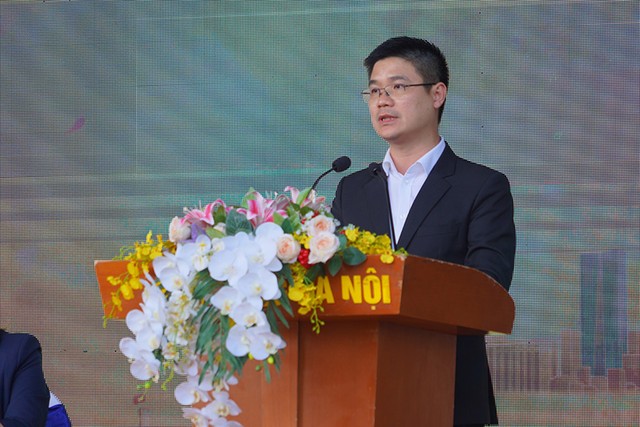 Phó Giám đốc Sở Du lịch Hà Nội Nguyễn Hồng Minh thông tin tại họp báo