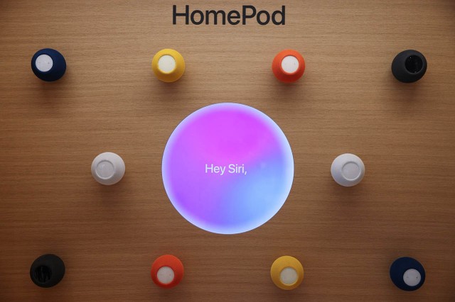 Siri được ra mắt cùng thời điểm với chiếc iPhone 4S vào năm 2011. Ảnh: Apple Siri được ra mắt cùng thời điểm với chiếc iPhone 4S vào năm 2011. Ảnh: Apple