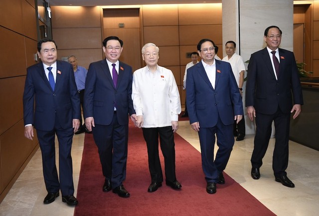 Lãnh đạo Đảng, Nhà nước bên hành lang Quốc hội sáng 25/10. Lãnh đạo Đảng, Nhà nước bên hành lang Quốc hội sáng 25/10.