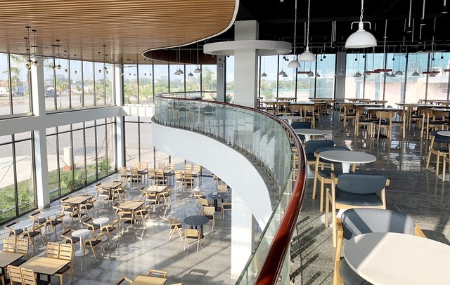 Khu dịch vụ đón khách tại cửa khẩu của Công ty Cổ phần XNK quốc tế Tân Đại Dương được đầu tư hiện đại. Ảnh: Nguyễn Văn Quân. Khu dịch vụ đón khách tại cửa khẩu của Công ty Cổ phần XNK quốc tế Tân Đại Dương được đầu tư hiện đại. Ảnh: Nguyễn Văn Quân.