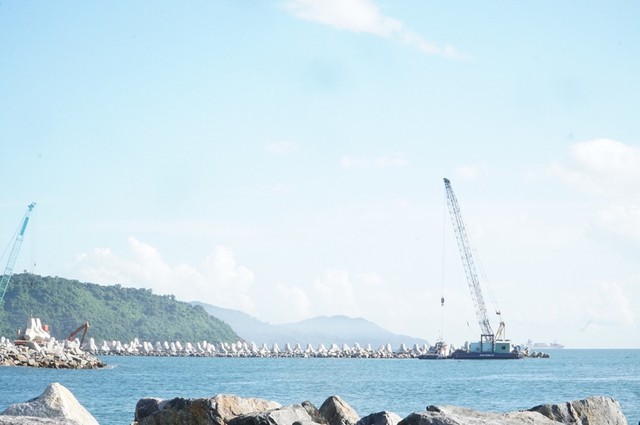 Dự án cảng Liên Chiểu đang được triển khai thi công đảm bảo tiến độ. Dự án cảng Liên Chiểu đang được triển khai thi công đảm bảo tiến độ.