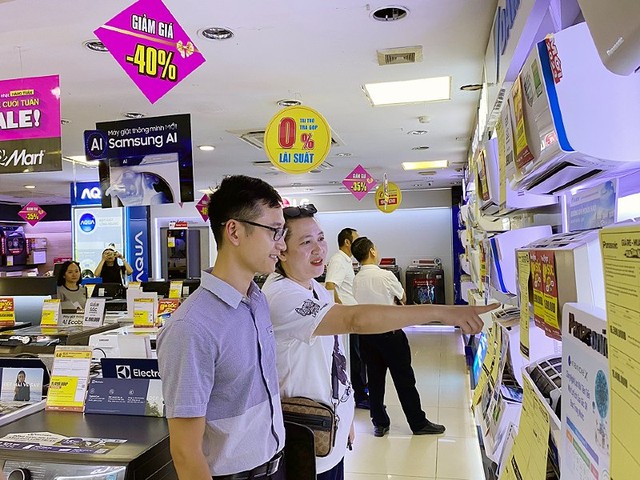 Nhiều chương trình giảm giá sâu cho các mặt hàng điện tử tại Media Mart.