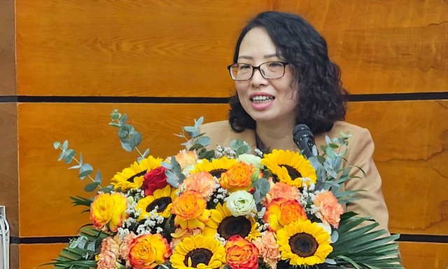 TS. Tạ Thanh Bình - Vụ trưởng Vụ Phát triển thị trường Ủy ban Chứng khoán Nhà nước TS. Tạ Thanh Bình - Vụ trưởng Vụ Phát triển thị trường Ủy ban Chứng khoán Nhà nước