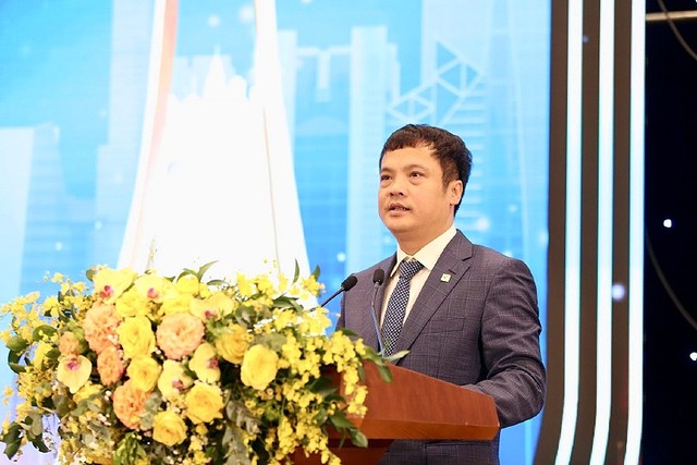 Ông Nguyễn Văn Khoa, Chủ tịch Hiệp hội Phần mềm và Dịch vụ công nghệ thông tin Việt Nam (VINASA) phát biểu tại buổi lễ. Ông Nguyễn Văn Khoa, Chủ tịch Hiệp hội Phần mềm và Dịch vụ công nghệ thông tin Việt Nam (VINASA) phát biểu tại buổi lễ.