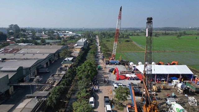 Lễ phát động diễn ra ngày 29/12, tại xã Tân Hiệp, huyện Hóc Môn, TP.HCM nơi vành đai 3 đi qua.