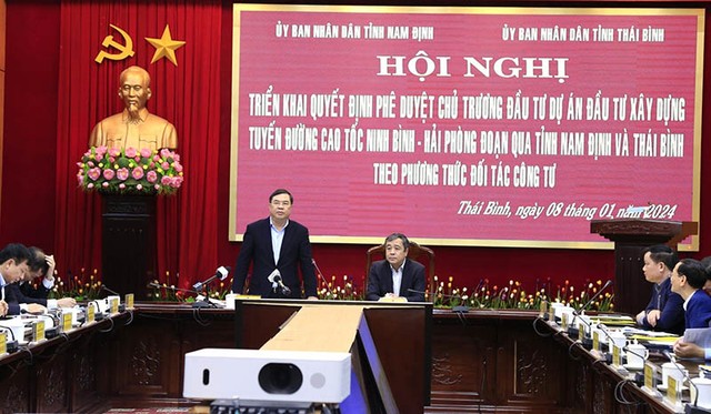 Ông Phạm Gia Túc, Ủy viên Trung ương Đảng, Bí thư Tỉnh ủy Nam Định phát biểu tại hội nghị. Ông Phạm Gia Túc, Ủy viên Trung ương Đảng, Bí thư Tỉnh ủy Nam Định phát biểu tại hội nghị.