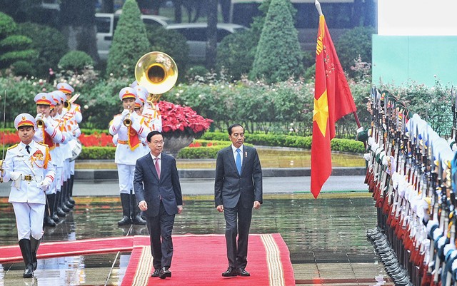 Nhận lời mời của Chủ tịch nước Võ Văn Thưởng, Tổng thống Indonesia Joko Widodo thăm cấp Nhà nước tới Việt Nam từ ngày 11-13/1.