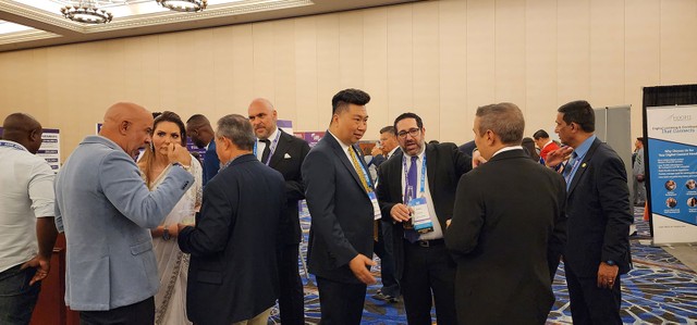 Ông Nguyễn Đức Thắng (thứ 4 từ phải qua) giao lưu cùng các đồng nghiệp ngành bảo hiểm và dịch vụ tài chính quốc tế tại GAMA LAMP 2023 tổ chức ngày 28/4 - 2/5/2023 tại Mỹ Ông Nguyễn Đức Thắng (thứ 4 từ phải qua) giao lưu cùng các đồng nghiệp ngành bảo hiểm và dịch vụ tài chính quốc tế tại GAMA LAMP 2023 tổ chức ngày 28/4 - 2/5/2023 tại Mỹ