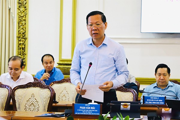 Chủ tịch UBND TP.HCM Phan Văn Mãi đề nghị các địa phương rà soát lại để thống nhất tiến độ cụ thể Dự án đường Vành đai 4, TP.HCM Chủ tịch UBND TP.HCM Phan Văn Mãi đề nghị các địa phương rà soát lại để thống nhất tiến độ cụ thể Dự án đường Vành đai 4, TP.HCM