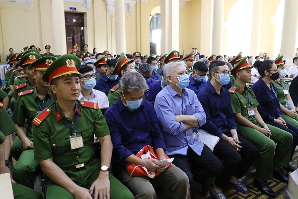 Đây là vụ án được xác định có thiệt hại lớn nhất từ trước đến nay với tổng thiệt hại của SCB khoảng 498.000 tỷ đồng. Đây là vụ án được xác định có thiệt hại lớn nhất từ trước đến nay với tổng thiệt hại của SCB khoảng 498.000 tỷ đồng.