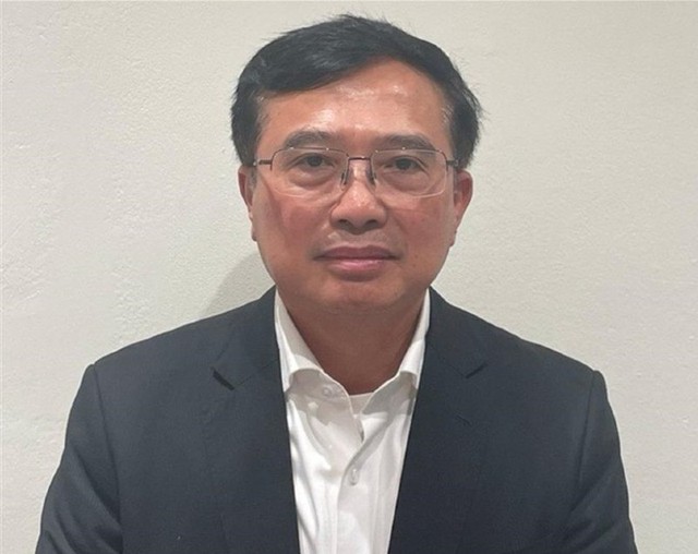 Cựu Thứ trưởng Bộ Công thương Hoàng Quốc Vượng bị bắt do cáo buộc liên quan tới vụ án.