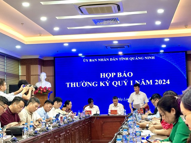 Ông Nguyễn Ngọc Sơn, Phó chủ tịch UBND TP Hạ Long thông tin về các chuỗi hoạt động văn hóa, thể thao, du lịch dịp lễ 30/4 - 1/5. Ảnh: Quỳnh Nga Ông Nguyễn Ngọc Sơn, Phó chủ tịch UBND TP Hạ Long thông tin về các chuỗi hoạt động văn hóa, thể thao, du lịch dịp lễ 30/4 - 1/5. Ảnh: Quỳnh Nga