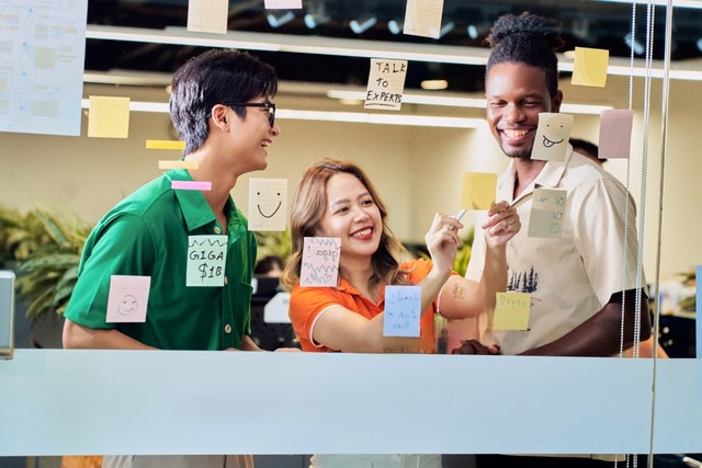 FPT luôn duy trì một môi trường làm việc bình đẳng, tôn trọng cá nhân, không phân biệt đối xử FPT luôn duy trì một môi trường làm việc bình đẳng, tôn trọng cá nhân, không phân biệt đối xử