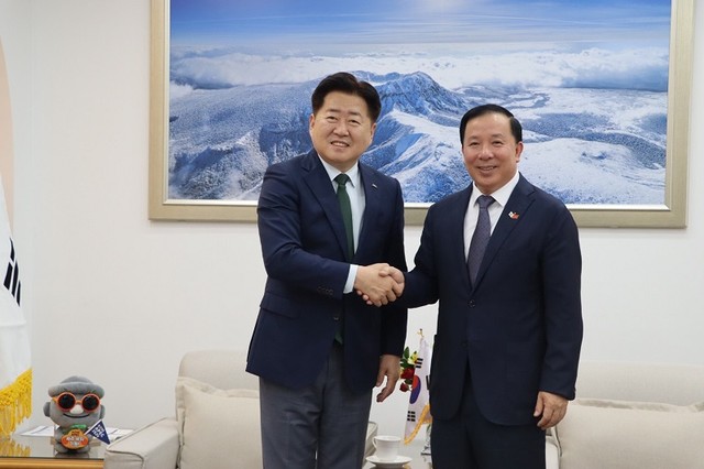 Lãnh đạo tỉnh Long An và tỉnh Jeju cam kết thúc đẩy hợp tác toàn diện