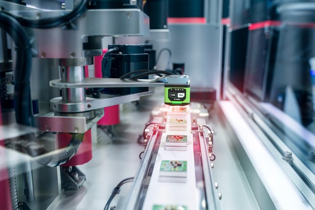 Ứng dụng công nghệ giám sát bằng hình ảnh (machine vision) trong môi trường sản xuất. Ứng dụng công nghệ giám sát bằng hình ảnh (machine vision) trong môi trường sản xuất.
