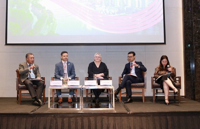 Cũng trong khuôn khổ Diễn đàn, Ban tổ chức đã có buổi gặp gỡ, cung cấp thêm thông tin cho báo giới.