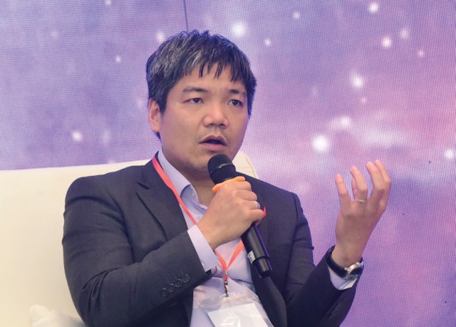 Ông Nguyễn Bá Hùng, Chuyên gia Kinh tế trưởng Ngân hàng Phát triển châu Á (ADB)