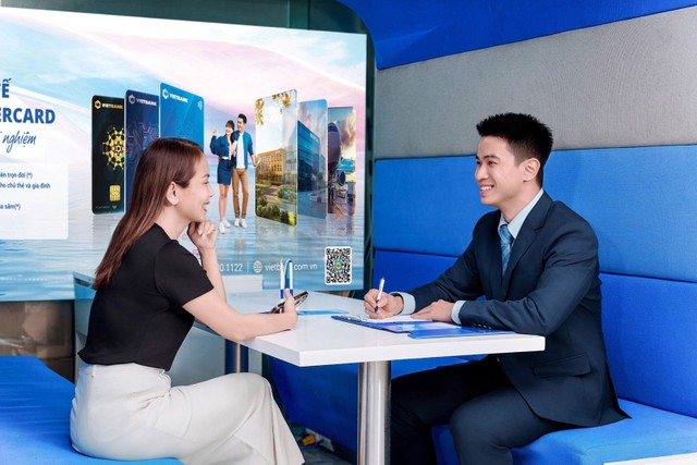 Nâng tầm dịch vụ, trải nghiệm của khách hàng là mục tiêu lớn của VietBank Nâng tầm dịch vụ, trải nghiệm của khách hàng là mục tiêu lớn của VietBank