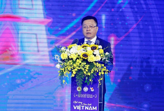 Nhà báo Lê Quốc Minh, Tổng Biên tập Báo Nhân dân, Chủ tịch Hội Nhà báo Việt Nam cho biết, Giải Báo chí Quốc gia lần thứ XVIII nhận được sự quan tâm, hưởng ứng tích cực của các hội viên và các cấp Hội nhà báo trong cả nước. (Ảnh: Đức Thanh)