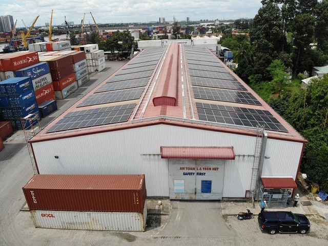 Phó thủ tướng yêu cầu Bộ Công thương hoàn thiện khái niệm "tự sản, tự tiêu" với điện mặt trời mái nhà Phó thủ tướng yêu cầu Bộ Công thương hoàn thiện khái niệm "tự sản, tự tiêu" với điện mặt trời mái nhà