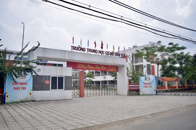 Trường THCS Tiền Yên cũng chỉ cách khu Lòng Khúc khoảng 500 m đổ lại. Ảnh: Nhật Linh Trường THCS Tiền Yên cũng chỉ cách khu Lòng Khúc khoảng 500 m đổ lại. Ảnh: Nhật Linh