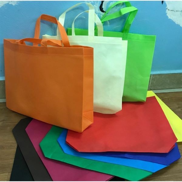 Mỹ sẽ tiếp tục duy trì lệnh áp thuế chống bán phá và chống trợ cấp đối với túi dệt từ Việt Nam thêm 5 năm nữa.