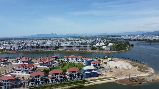 Nhiều dự án lớn đang được triển khai tại Thành phố Đà Nẵng. Nhiều dự án lớn đang được triển khai tại Thành phố Đà Nẵng.