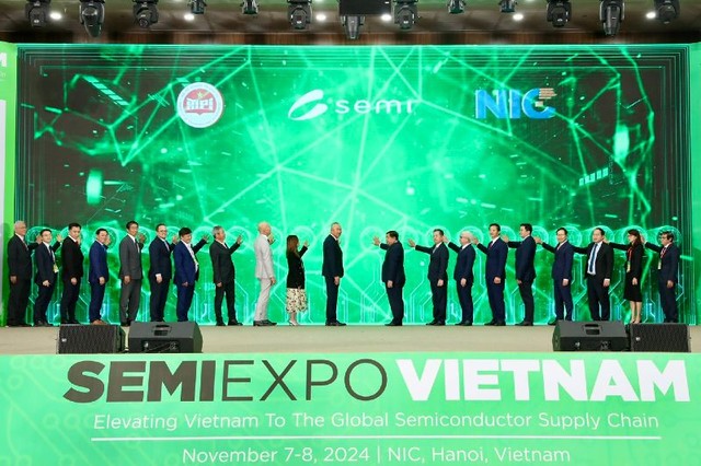 Các đối tác Việt Nam và quốc tế nhấn nút hợp tác thúc đẩy phát triển ngành công nghiệp bán dẫn Việt Nam