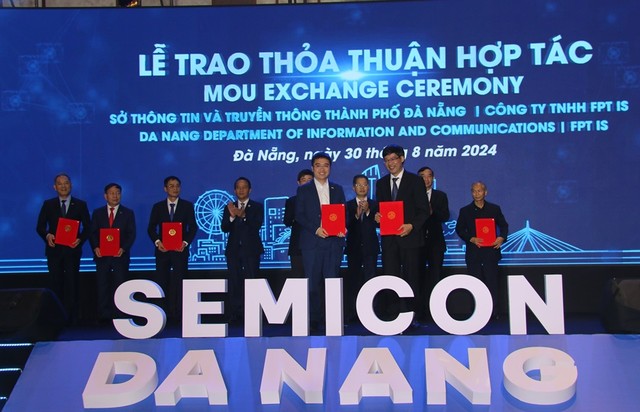 Thành phố Đà Nẵng ký kết thoả thuận hợp tác với nhiều doanh nghiệp trên lĩnh vực vi mạch bán dẫn.