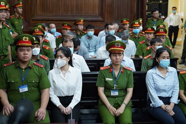 Các bị cáo tại toà. Các bị cáo tại toà.