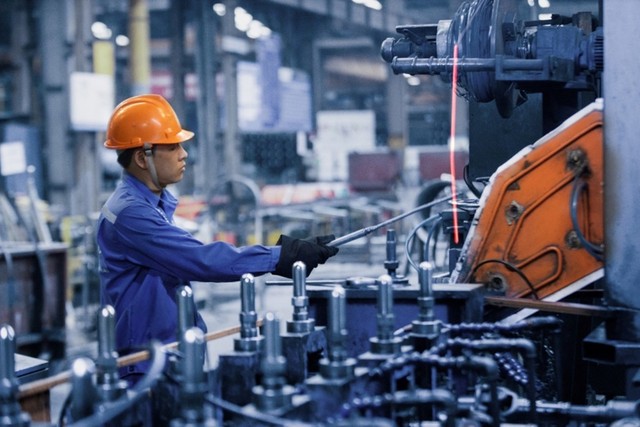 Sản xuất tại Công ty TNHH Thép Hoà Phát Hưng Yên (Yên Mỹ) Ảnh: Phạm Đăng Sản xuất tại Công ty TNHH Thép Hoà Phát Hưng Yên (Yên Mỹ) Ảnh: Phạm Đăng