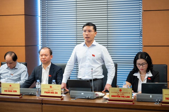 Ông Phạm Đức Ấn, đại biểu Quốc hội đoàn TP. Hà Nội. Ông Phạm Đức Ấn, đại biểu Quốc hội đoàn TP. Hà Nội.