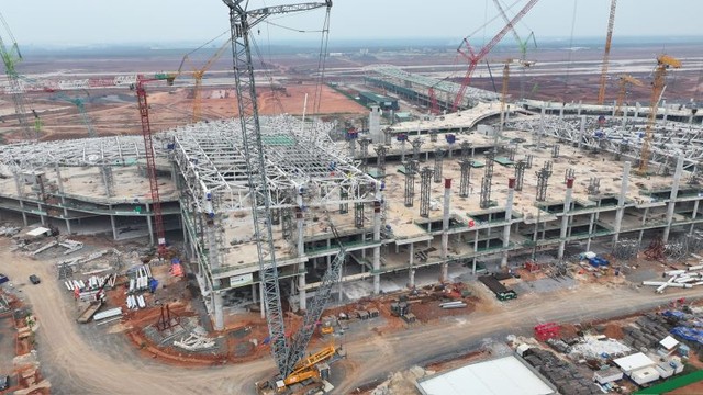 Thi công nhà ga hành khách Cảng hàng không quốc tế Long Thành. Thi công nhà ga hành khách Cảng hàng không quốc tế Long Thành.