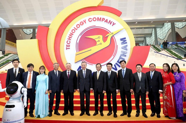 Tổng Bí thư Tô Lâm tham dự Diễn đàn quốc gia về phát triển doanh nghiệp công nghệ số Việt Nam lần thứ VI. Ảnh: Hoàng Hà.