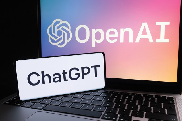 ChatGPT chỉ là phần nổi của “tảng băng” AI ChatGPT chỉ là phần nổi của “tảng băng” AI