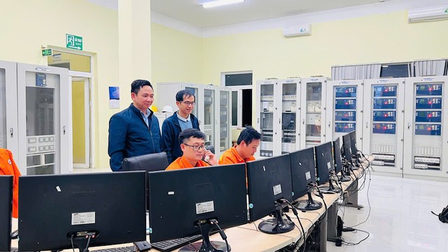 Công trình đường dây 500kV Monsoon - Thạnh Mỹ có khả năng truyền tải công suất tối đa lên tới khoảng 2.500 MW, góp phần nâng cao khả năng vận hành của hệ thống điện quốc gia thông qua nhập khẩu điện từ phía Lào. Công trình đường dây 500kV Monsoon - Thạnh Mỹ có khả năng truyền tải công suất tối đa lên tới khoảng 2.500 MW, góp phần nâng cao khả năng vận hành của hệ thống điện quốc gia thông qua nhập khẩu điện từ phía Lào.