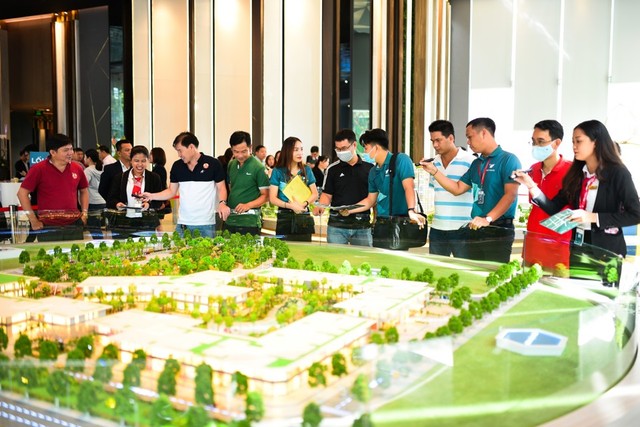 Các sàn giao dịch, các doanh nghiệp môi giới bất động sản cũng sẽ được kiểm soát chặt