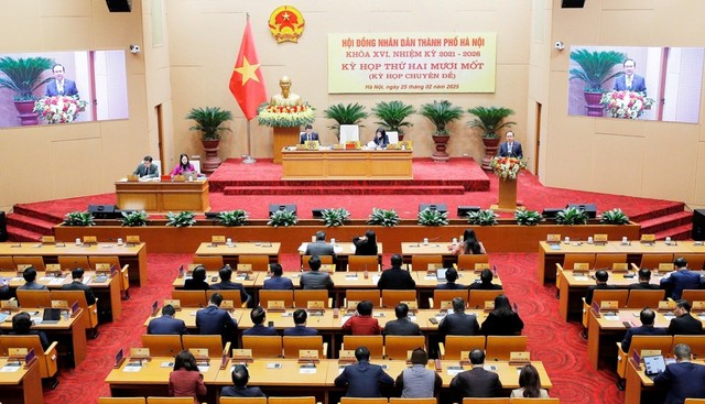 Toàn cảnh Kỳ họp thứ 21. Ảnh: Phạm Hùng Toàn cảnh Kỳ họp thứ 21. Ảnh: Phạm Hùng